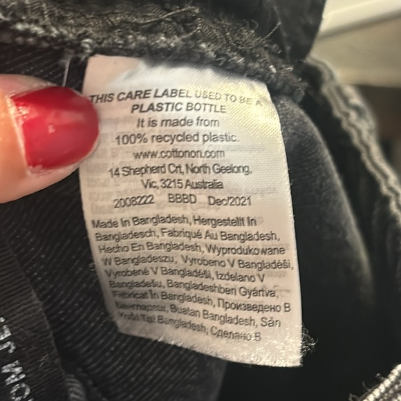 Cotton On black mom jeans size 2 - Picture 8 of 8